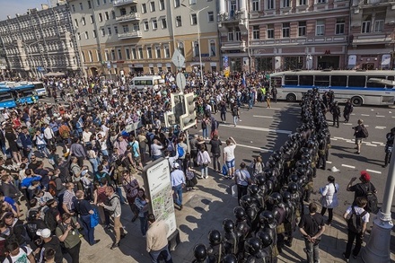 Верховный суд России объяснил процедуру проведения митингов