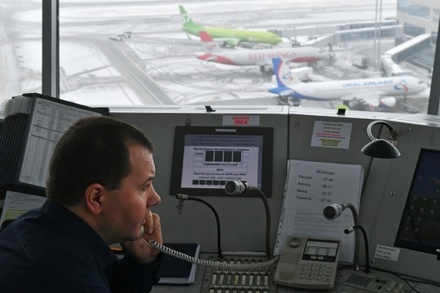 СКР проводит проверку после инцидента с самолётом в Домодедове