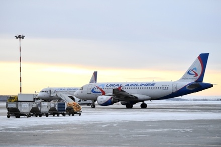 «Уральские авиалинии» отправят часть сотрудников в вынужденный отпуск