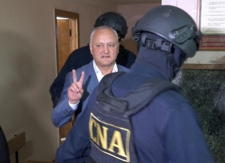 Игорь Додон сообщил о продлении ему домашнего ареста на 30 дней