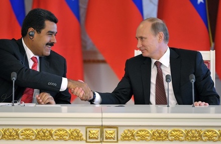 Николас Мадуро предложил Владимиру Путину стабилизировать цены на нефть