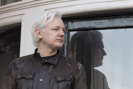 WikiLeaks обвинил Эквадор в незаконных действиях в отношении Ассанжа