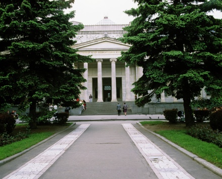 Пушкинский музей продлит время работы после открытия