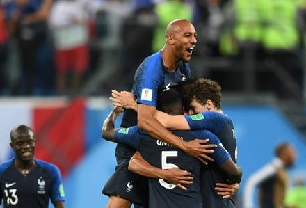 Футболисты сборной Франции обыграли бельгийцев и вышли в финал ЧМ-2018