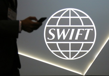СМИ: США вернулись к вопросу об отключении России от SWIFT