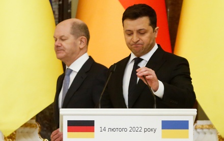 Шольц и Зеленский обсудили переговорный процесс Киева и Москвы