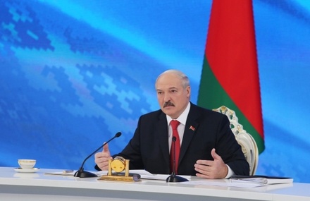 Лукашенко заявил о готовности продлить безвизовый режим