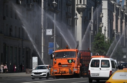 Коммунальные службы Москвы из-за жары работают в усиленном режиме