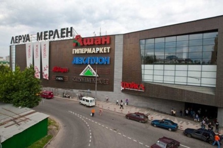 В Москве из торгового центра эвакуировали посетителей и персонал