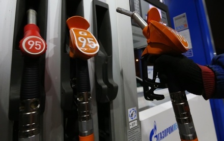 Авария на НПЗ в Капотне может привести к дефициту топлива в Москве