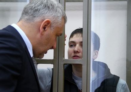 Фейгин отрицает возможность этапирования Савченко в колонию