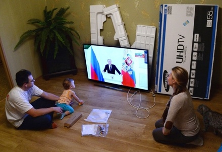 Просмотр телевизора назван самым любимым занятием российских граждан