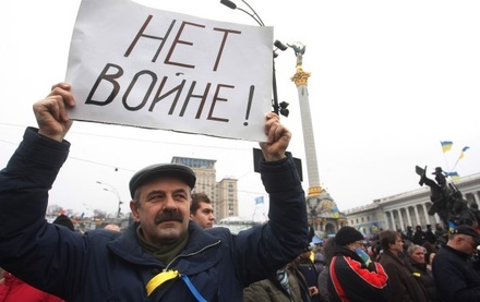 Порошенко и Путин договорились о постоянном прекращении огня в Донбассе 