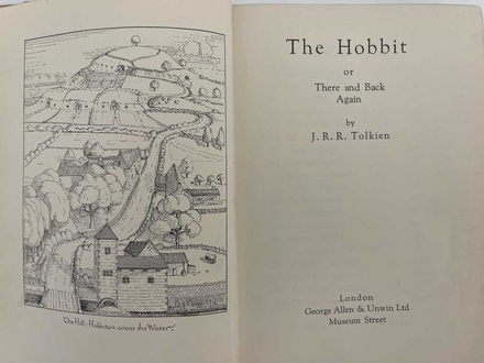 На аукционе в Великобритании продали первое издание «Хоббита» Джона Толкина