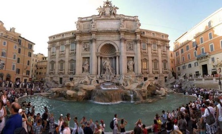 Власти Рима задумались о запрете для туристов останавливаться у фонтана Треви