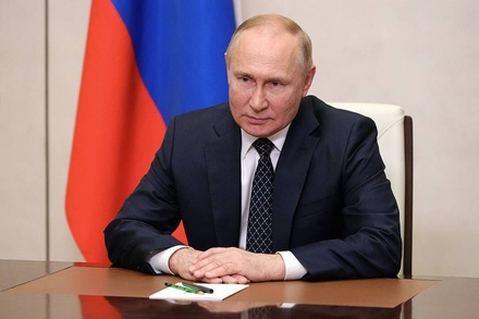 Владимир Путин поблагодарил за работу действующий состав правительства