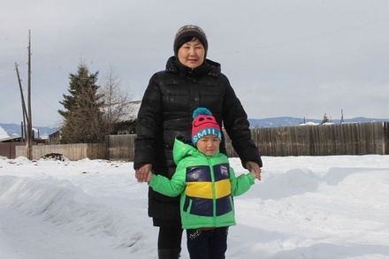 В Сибири четырёхлетняя девочка прошла 8 км по тайге, чтобы позвать на помощь