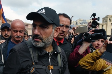Лидер акции протеста в Армении Пашинян освобождён из-под стражи