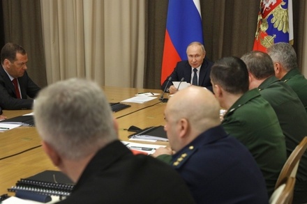 Владимир Путин заявил о выполнении гособоронзаказа