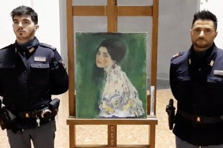 Найденная в стене итальянской галереи картина Густава Климта признана подлинником