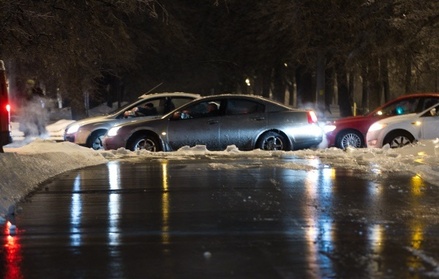 Москвичей призывают отказаться от поездок на личных авто из-за неблагоприятных погодных условий