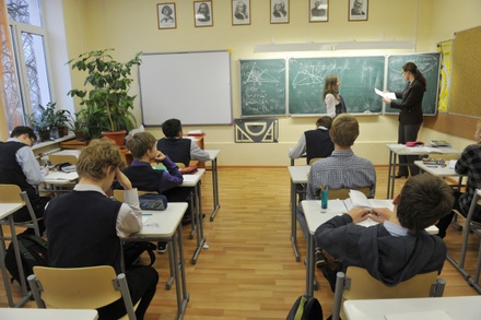 Учитель года не согласился с Медведевым в вопросе зарплат педагогов