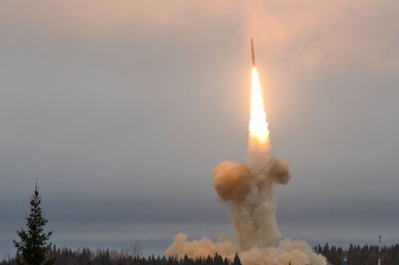 Владимир Путин запустил четыре баллистические ракеты во время тренировки