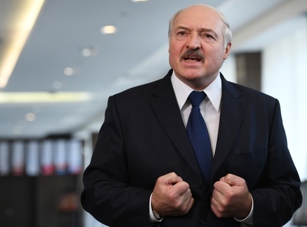 Лукашенко пожаловался на ограничения ввоза в Россию белорусских продуктов