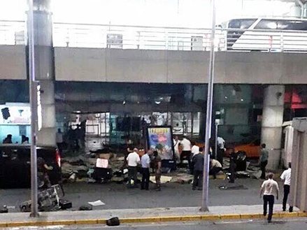 Жертвами теракта в аэропорту Стамбула стали 28 человек