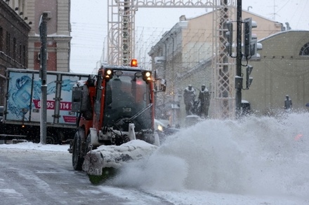 Синоптики предупредили жителей Москвы о сугробах высотой в полметра