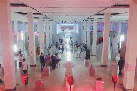 Активисты «Божьей воли» устроили погром на выставке скульптур в Манеже