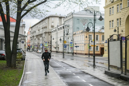 Власти Москвы рассматривают возможность разрешить одиночные пробежки