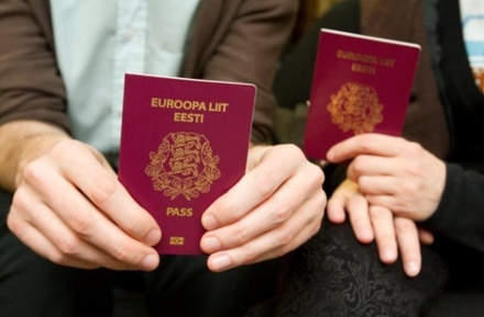 В Эстонии суд подтвердил запрет на внесение отчества в паспорт