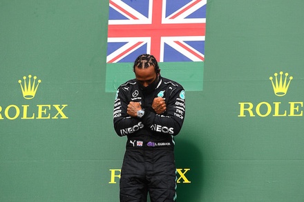 Льюис Хэмилтон выиграл квалификацию Гран-при Португалии «Формулы-1»