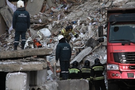 На месте взрыва в доме в Магнитогорске нашли шестнадцатого погибшего