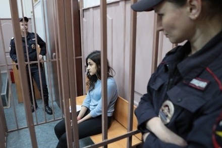 Мосгорсуд утвердил решение районного суда о смягчении меры пресечения сёстрам Хачатурян