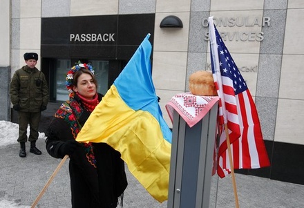 Посольство США в Киеве встревожено признанием Россией паспортов ДНР и ЛНР
