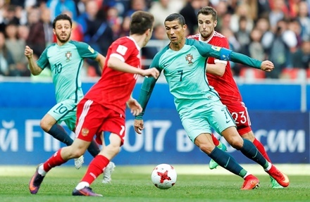 Гол Роналду принёс победу Португалии в матче с Россией