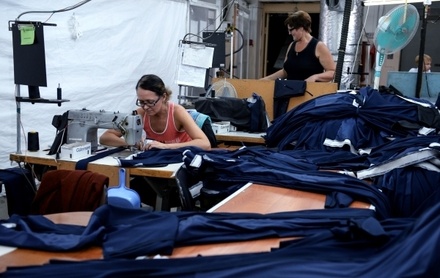 Ассоциация текстильщиков России предлагает уничтожать контрабандную одежду из ЕС