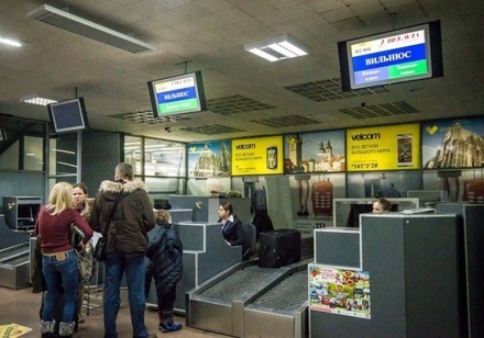 В аэропорту Вильнюса пассажирку заподозрили в провозе наркотиков и насильно сделали эндоскопию