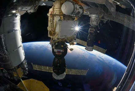 В РАН исключили угрозу на борту МКС после возникновения трещины