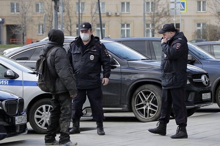 Власти Москвы назвали преждевременными разговоры о смягчении самоизоляции