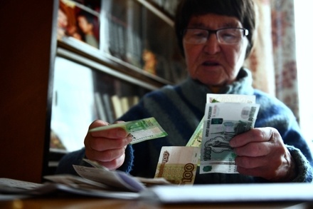 Владимир Путин предложил проиндексировать пенсии чуть выше инфляции