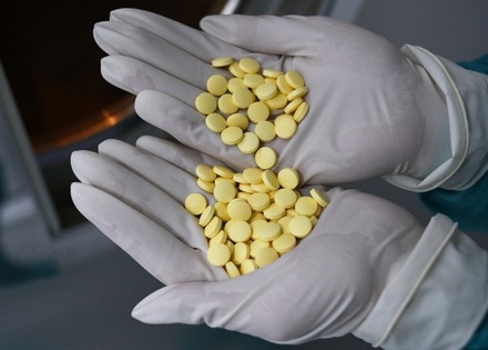 Иммунолог рассказал о применяемых в России препаратах против коронавируса