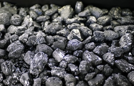 Россия начала поставки коксующегося угля на Украину