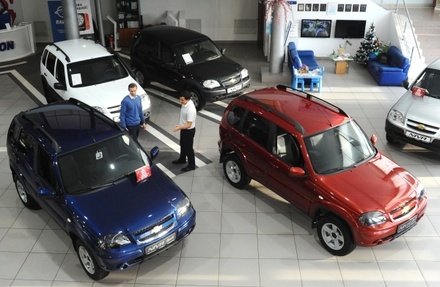 В России впервые за три года упали продажи новых автомобилей