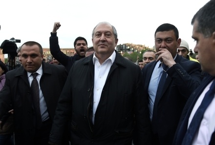 В Совфеде назвали отставку президента Армении «техническим» моментом