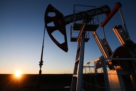 Нефть марки Brent подорожала почти до $60 после предновогоднего падения