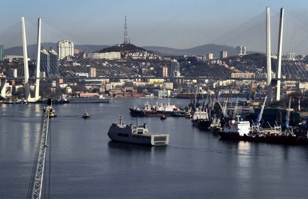 Работник таможни морского порта «Владивосток» объявлен в розыск