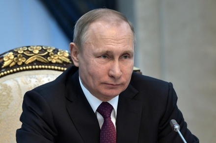 Владимир Путин назвал неуместными санкции против Сирии